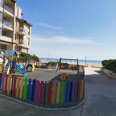 Apartment E003 в бийч - усещането да живееш на плажа !!! Obsor