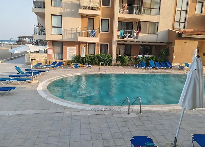 Apartment E003 в бийч - усещането да живееш на плажа !!!