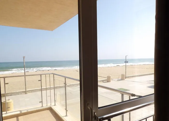 아파트 E003 в бийч - усещането да живееш на плажа !!! *